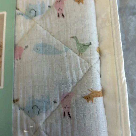 Aden +  Anais - NWT - quilts, sheet, and skirt. 3 piece set - Picture 7 of 9